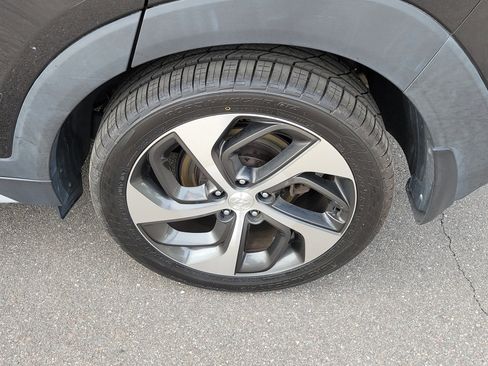 Used 2018 Hyundai Tucson Sport image 39