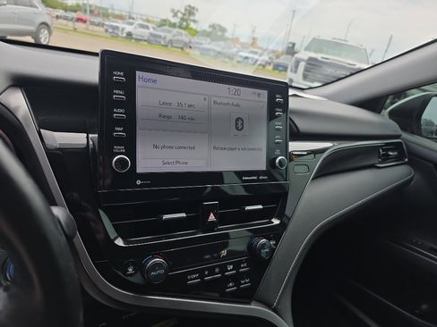 Used 2022 Toyota Camry XSE w/ Cold Weather Package FWD image 8