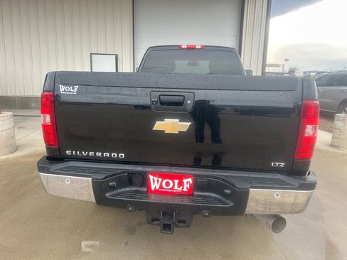 Used 2011 Chevrolet Silverado 3500 LTZ image 7