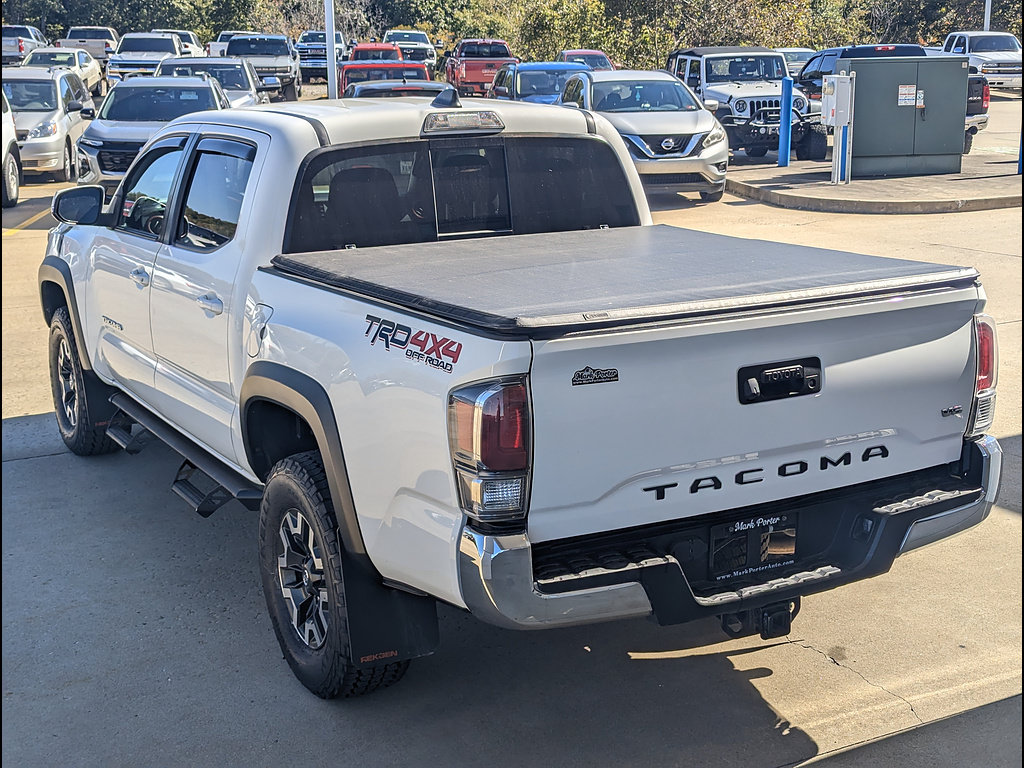 Used 2021 Toyota Tacoma TRD Off-Road AWD/4WD image 9