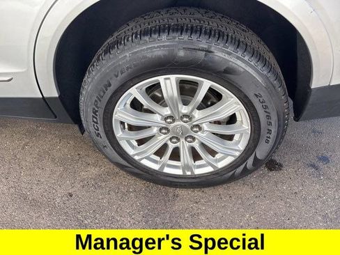 Used 2019 Cadillac XT5 FWD image 43