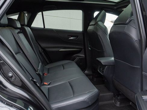 Used 2024 Toyota Venza Nightshade image 15