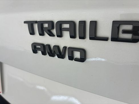 Used 2023 Chevrolet TrailBlazer RS AWD/4WD image 30