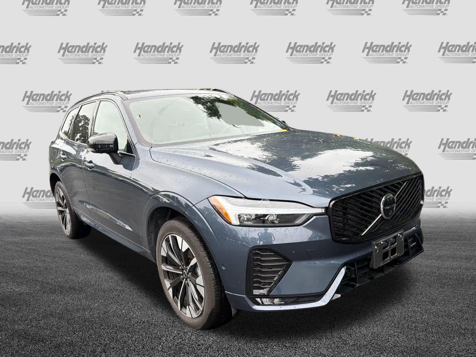 Used 2026 Volvo XC60 B5 Plus AWD/4WD image 2
