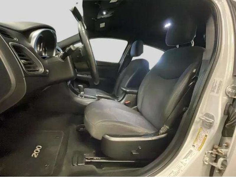 Used 2013 Chrysler 200 Touring FWD image 11