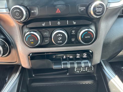 Used 2023 RAM 1500 Big Horn AWD/4WD image 29