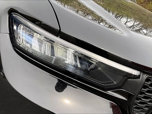 Used 2023 Jeep Grand Cherokee L Limited w/ Black Appearance Package image 33