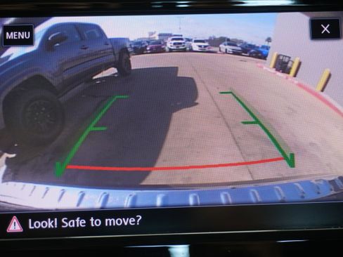 Used 2022 Volkswagen Passat 2.0T SE image 17