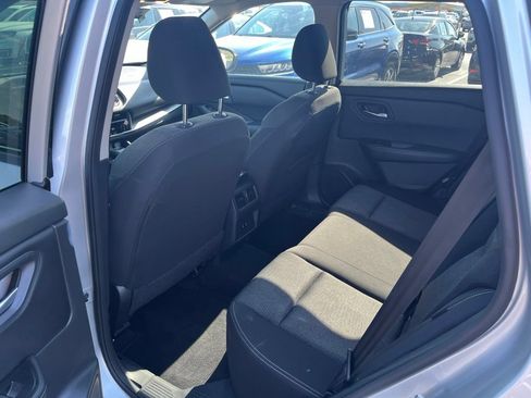 Used 2024 Nissan Rogue SV AWD/4WD image 22