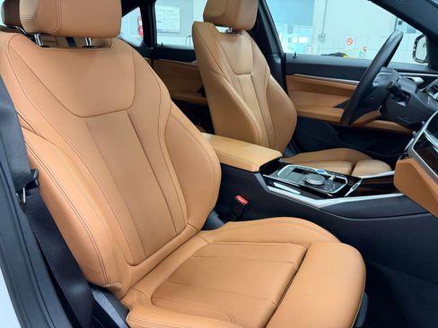 Used 2023 BMW i4 eDrive35 image 27