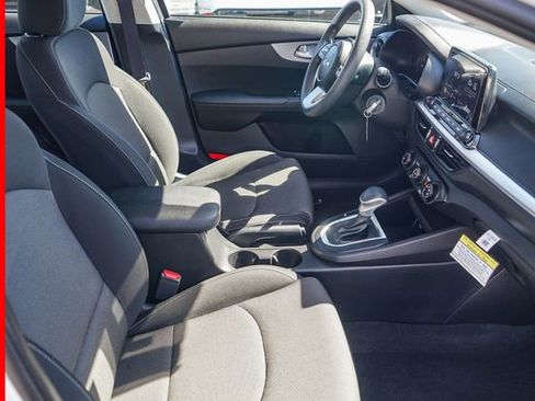 Certified 2023 Kia Forte LXS image 17