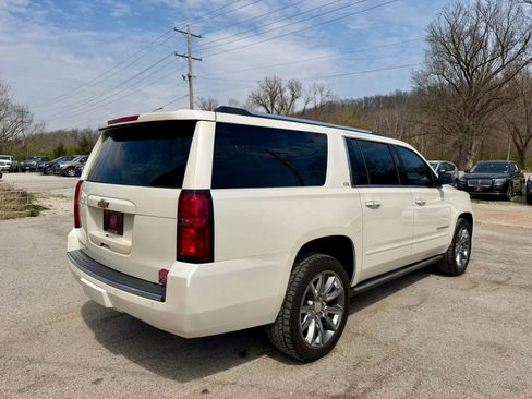 Used 2015 Chevrolet Suburban LTZ image 6