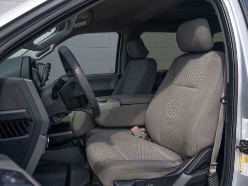 Used 2017 Ford F150 XLT AWD/4WD image 5