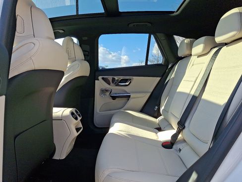 New 2026 Mercedes-Benz GLC 300 4MATIC image 6