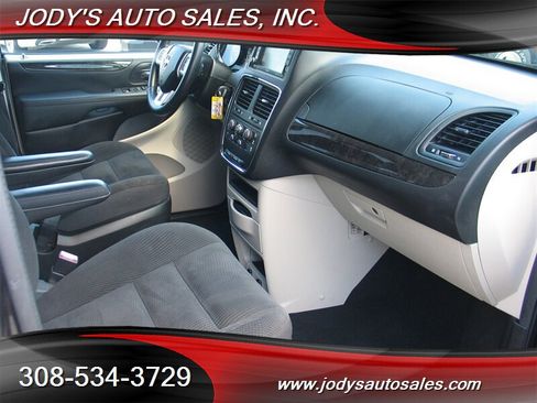 Used 2017 Dodge Grand Caravan SE w/ Power Window Group FWD image 20