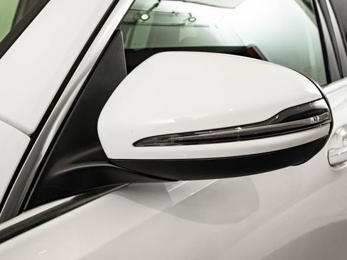 Certified 2024 Mercedes-Benz GLB 250 4MATIC image 16