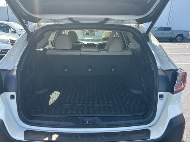 Used 2024 Subaru Outback Limited AWD/4WD image 10