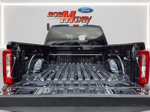 Used 2025 Ford F250 XLT image 9