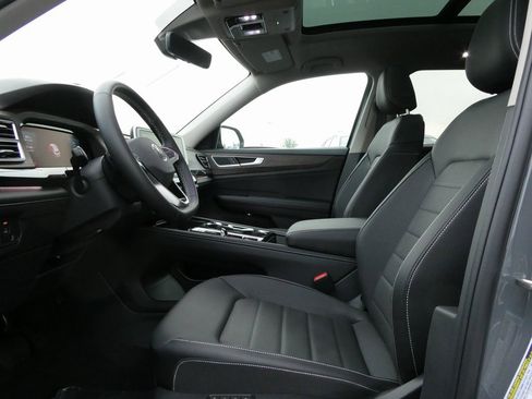 New 2026 Volkswagen Atlas SEL image 32