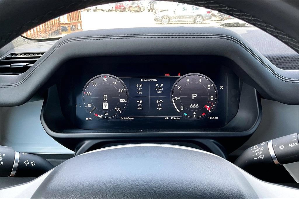 Used 2025 Land Rover Defender 110 S AWD/4WD image 13