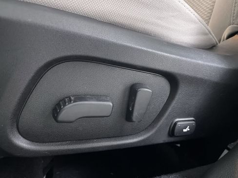 Used 2017 Subaru Forester 2.5i Premium image 13