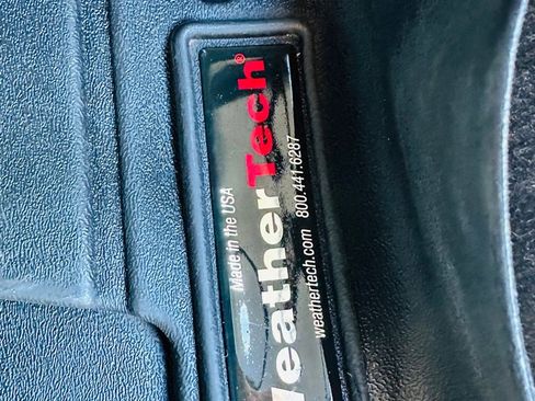 Used 2021 Toyota Corolla SE image 18