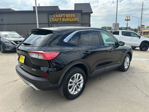 Used 2021 Ford Escape SE AWD/4WD image 3