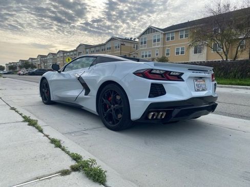 Used 2022 Chevrolet Corvette Stingray Preferred Conv w/ 2LT image 3