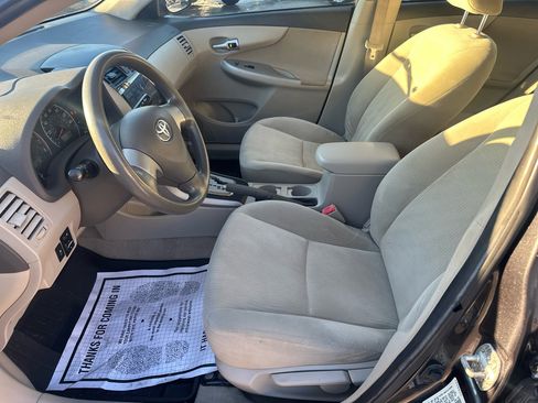 Used 2010 Toyota Corolla LE image 10