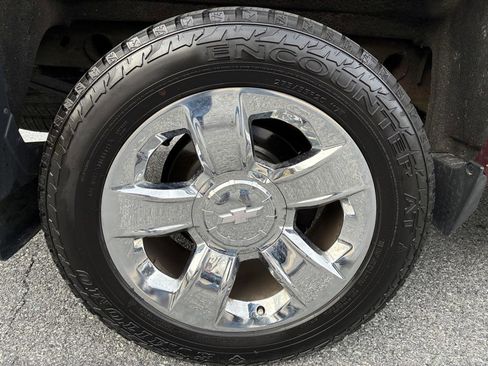 Used 2015 Chevrolet Silverado 1500 LTZ image 27