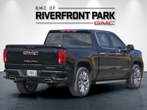 Used 2024 GMC Sierra 1500 Denali w/ Denali Reserve Package AWD/4WD image 3
