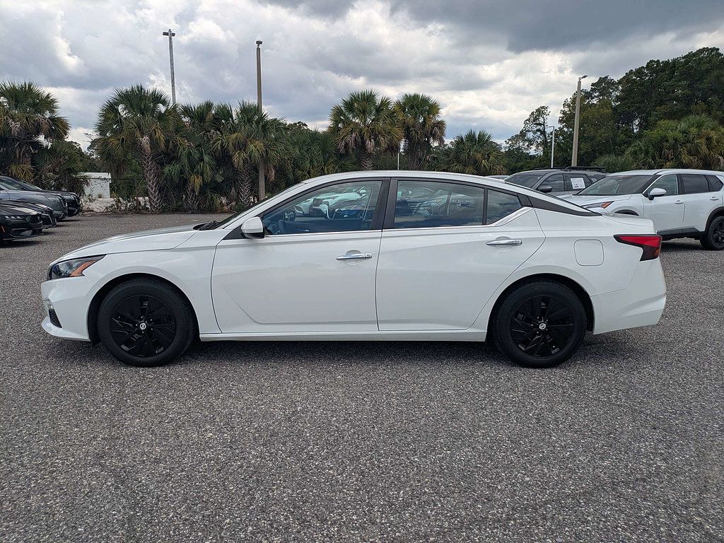 Used 2022 Nissan Altima 2.5 S FWD image 6