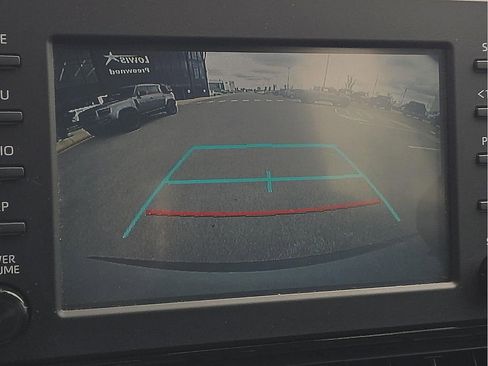 Used 2019 Toyota RAV4 XLE FWD image 13
