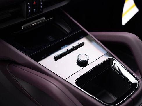 New 2026 Porsche Cayenne Coupe image 28