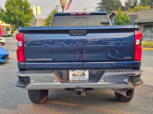 Used 2022 Chevrolet Silverado 3500 LTZ w/ LTZ Premium Package AWD/4WD image 6
