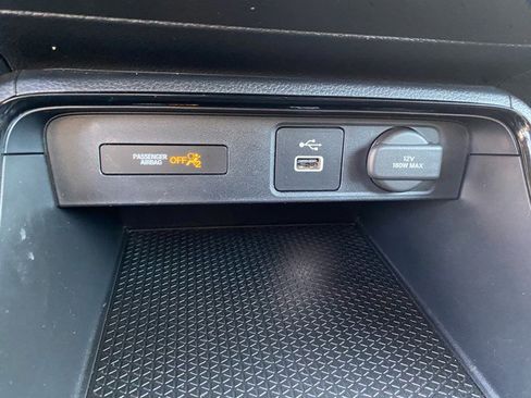 Used 2024 Honda CR-V LX image 16