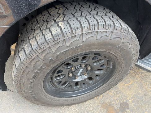 Used 2023 Ford Expedition Max XLT RWD image 4