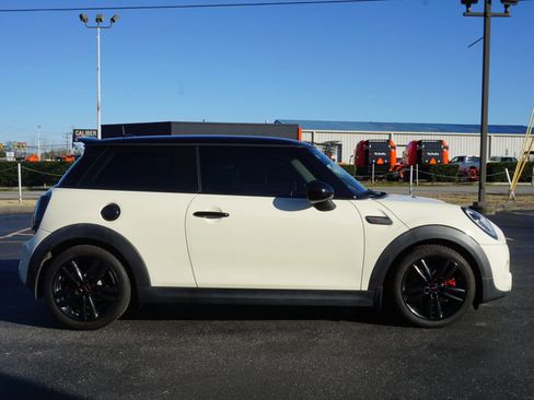 Used 2015 MINI Cooper S image 4