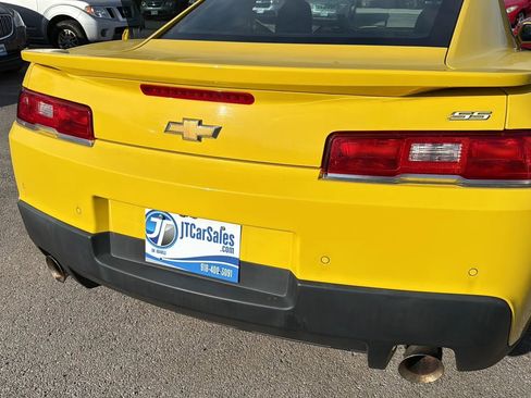 Used 2015 Chevrolet Camaro SS w/ Rear Vision Package image 28