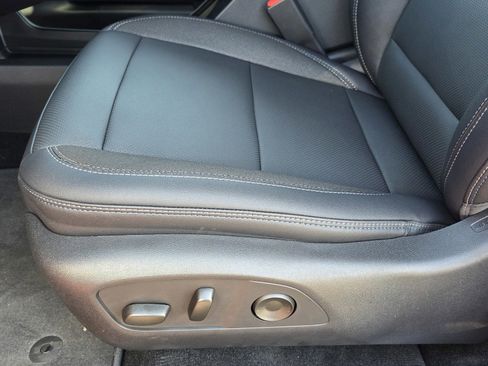 New 2026 Chevrolet Equinox EV LT w/ LPO, Blackout Package image 23