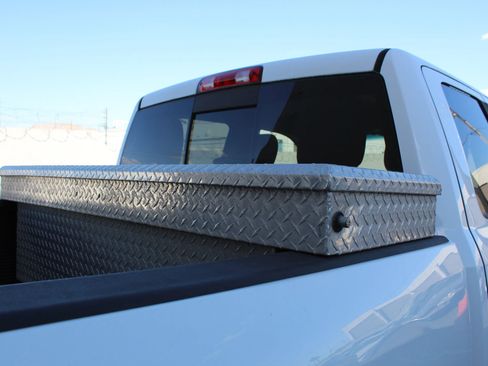 Used 2016 RAM 1500 Classic SLT AWD/4WD image 24