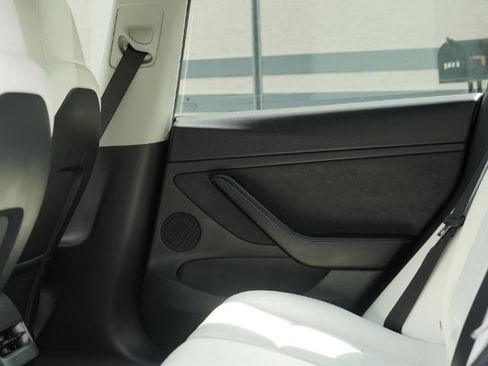 Used 2023 Tesla Model 3 Standard Range RWD image 14