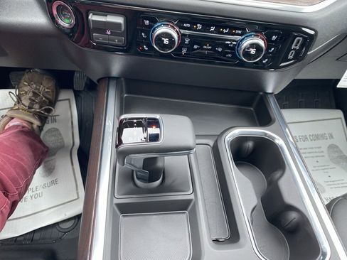 New 2026 GMC Sierra 1500 SLT w/ SLT Premium Plus Package AWD/4WD image 21