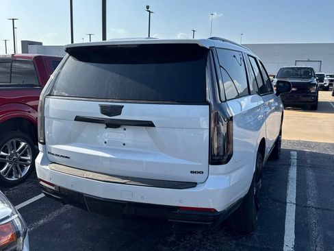 Used 2026 Cadillac Escalade Sport w/ Touring Package AWD/4WD image 3