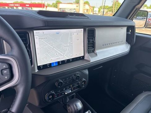 New 2026 Ford Bronco Outer Banks AWD/4WD image 19