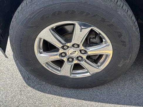 Used 2018 Ford F150 XLT w/ Equipment Group 302A Luxury AWD/4WD image 6