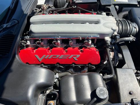 Used 2004 Dodge Viper SRT-10 RWD image 21