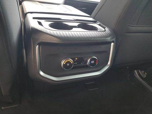 Used 2025 Ford Expedition Max Active RWD image 17