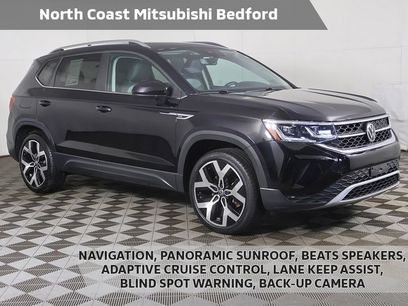Used 2022 Volkswagen Taos SEL w/ Panoramic Sunroof Package