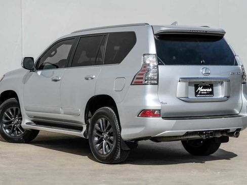 Used 2017 Lexus GX 460 Premium image 14